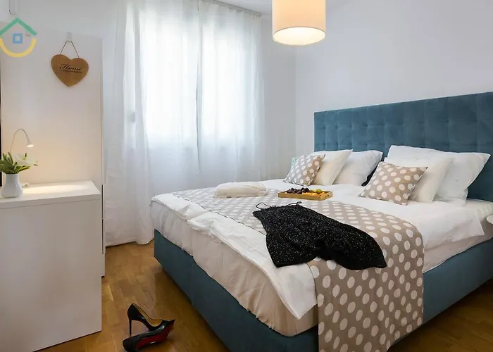 Sun Views Apartment *